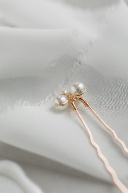 pearl hair pin