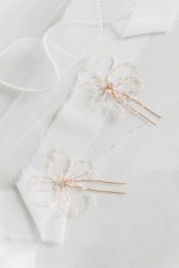 gold and pearl floral hair pins