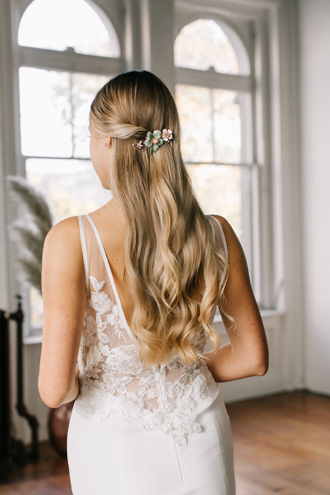 floral hair pin bridal hair style