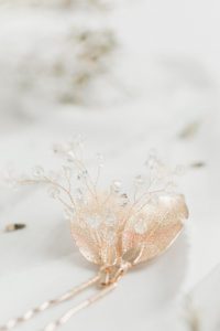 gold leaf and pearl hair pin