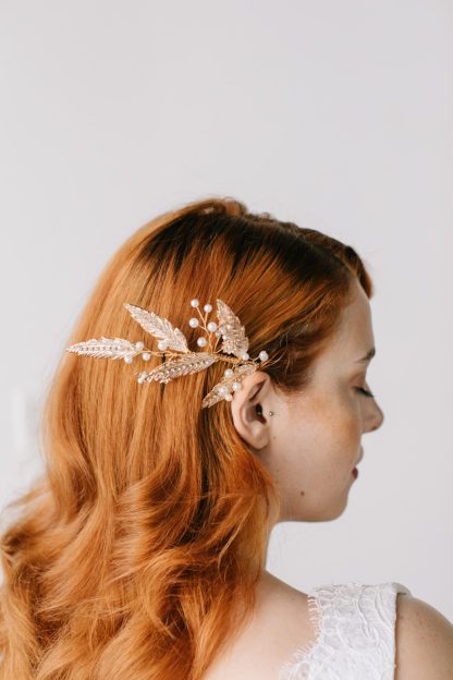 gold floral leaf hair comb bridal hair