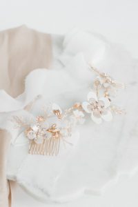gold floral hair comb
